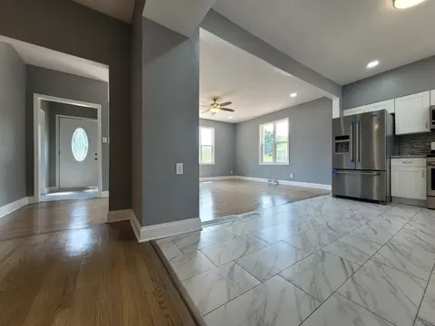 844 Polk St, Gary, IN 46402 photo 12