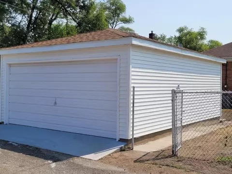 844 Polk St, Gary, IN 46402 photo 6