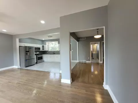 844 Polk St, Gary, IN 46402 photo 11