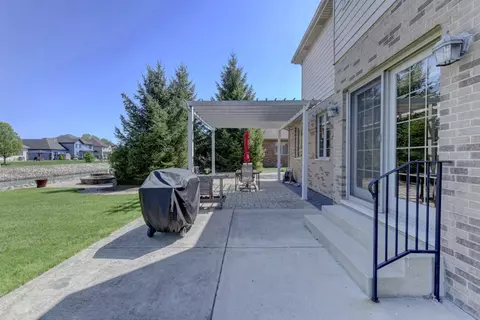 10001 New Devon St, Munster, IN 46321 photo 32