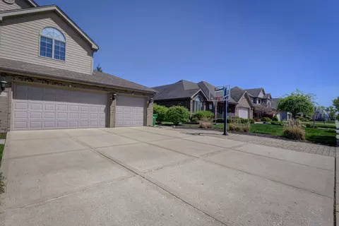 10001 New Devon St, Munster, IN 46321 photo 36