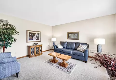 10216 Windfield Dr, Munster, IN 46321 photo 4