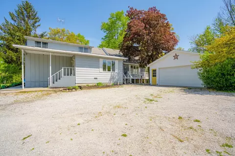419 E Division St, De Motte, IN 46310 photo 38