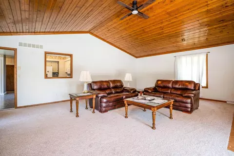 419 E Division St, De Motte, IN 46310 photo 17