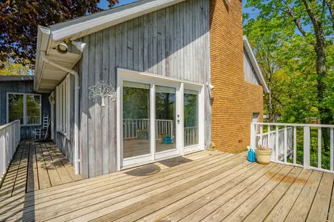 419 E Division St, De Motte, IN 46310 photo 37