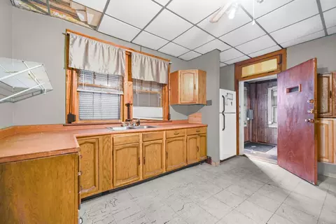 1342 Ellsworth Pl, Gary, IN 46404 photo 5