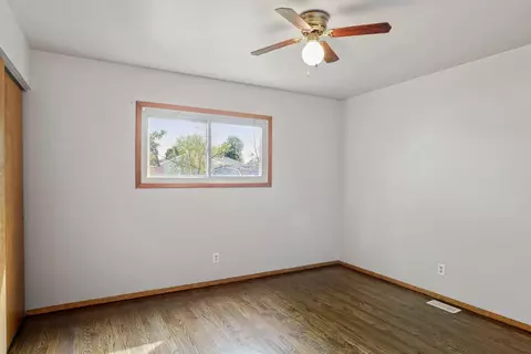 1345 N Jay Cir, Griffith, IN 46319 photo 3