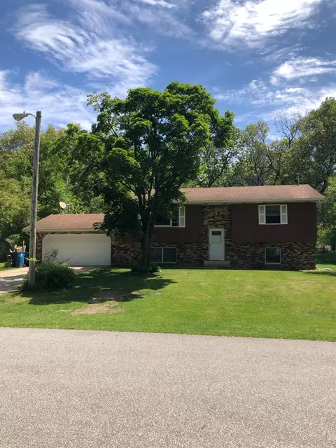 9615 Middlesex Rd, De Motte, IN 46310 photo 2