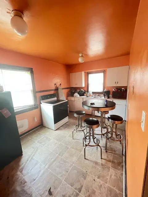 814 Garfield St, Gary, IN 46404 photo 3