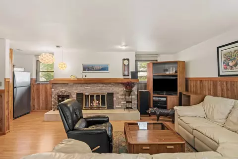 1005 Devonshire Ln, Dyer, IN 46311 photo 9