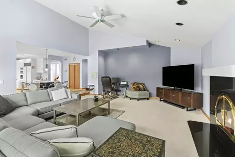 Living - 13744 Jennings Ln, Crown Point, IN 46307 photo 6 of 8