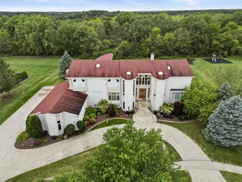 View/Area - 13744 Jennings Ln, Crown Point, IN 46307 photo 2 of 10