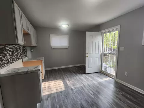 962 Durbin St, Gary, IN 46406 photo 8