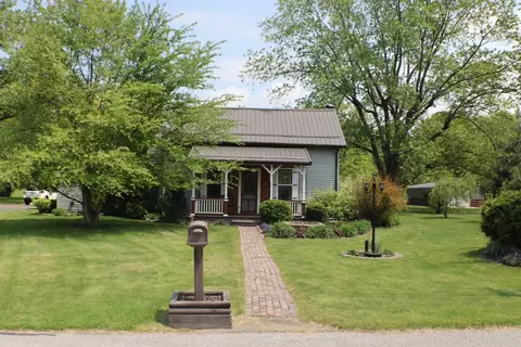 301 S Mineral Springs Rd, Porter, IN 46304 photo 3
