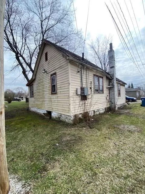 4808 Delaware St, Gary, IN 46409 photo 2