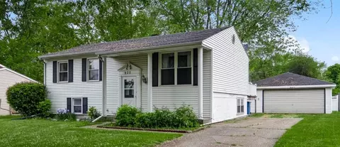 920 Walnut Ln, Crown Point, IN 46307 photo 1