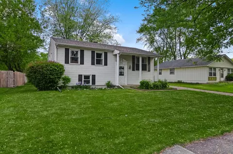 920 Walnut Ln, Crown Point, IN 46307 photo 6