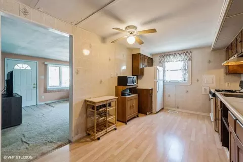 431 N Lindberg St, Griffith, IN 46319 photo 4