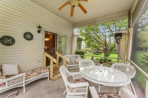 9842 Forest St, Dyer, IN 46311 photo 30