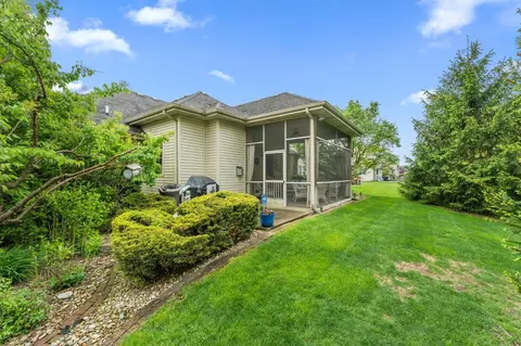 9842 Forest St, Dyer, IN 46311 photo 32