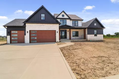 9905 Switch Grass Ln, Saint John, IN 46373 photo 2
