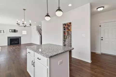 13391 Sky Dr, Dyer, IN 46311 photo 9