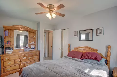 829 E Woodside Dr, Griffith, IN 46319 photo 14