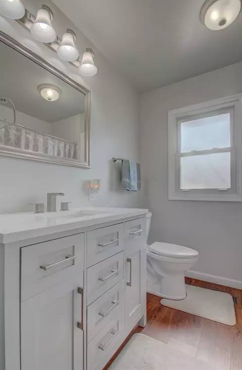 829 E Woodside Dr, Griffith, IN 46319 photo 16
