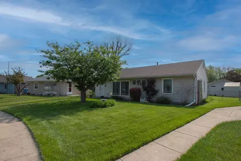 829 E Woodside Dr, Griffith, IN 46319 photo 3