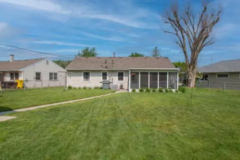829 E Woodside Dr, Griffith, IN 46319 photo 6