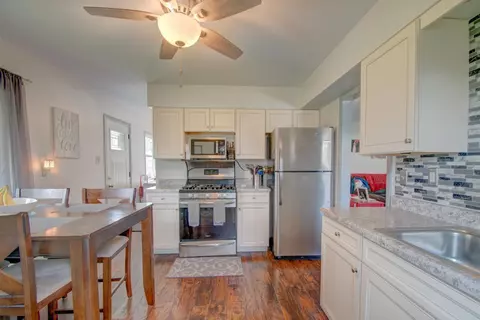 829 E Woodside Dr, Griffith, IN 46319 photo 20