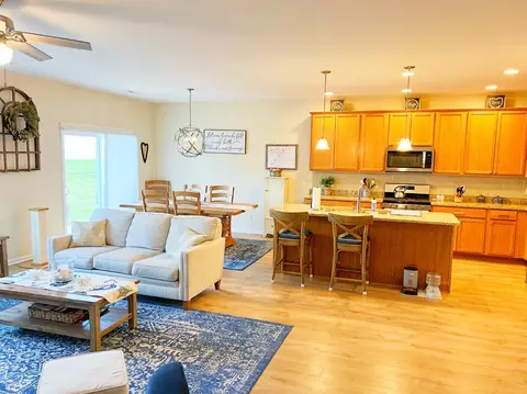 2404 Clear Brook Dr, Valparaiso, IN 46385 photo 10