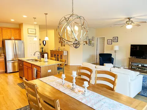 2404 Clear Brook Dr, Valparaiso, IN 46385 photo 8