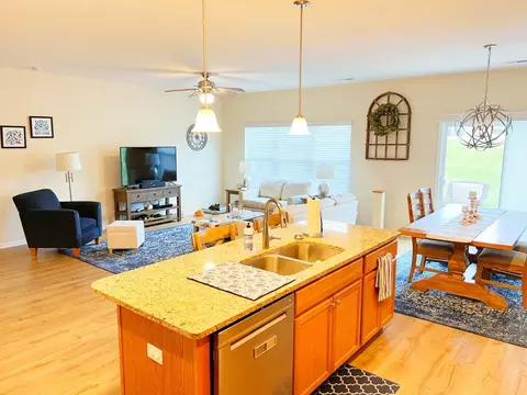 2404 Clear Brook Dr, Valparaiso, IN 46385 photo 7