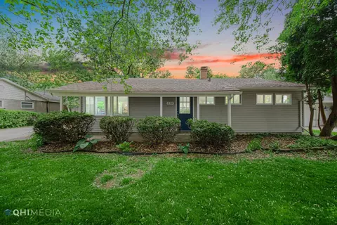 516 214th St, Dyer, IN 46311 photo 2