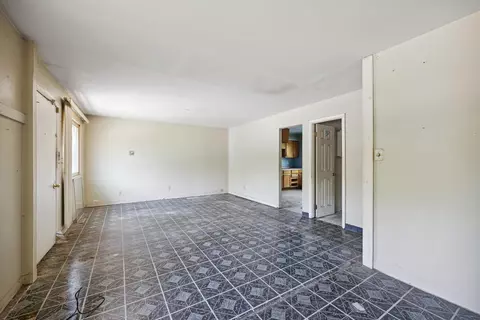 985 Stevenson St, Gary, IN 46406 photo 5