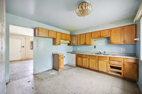985 Stevenson St, Gary, IN 46406 photo 7