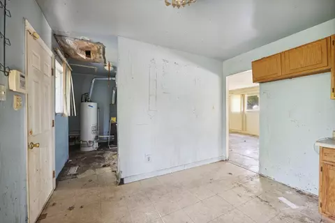 985 Stevenson St, Gary, IN 46406 photo 8