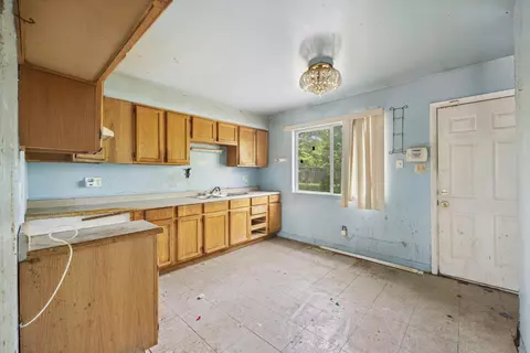 985 Stevenson St, Gary, IN 46406 photo 6