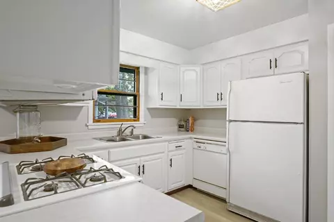 245 N Elmer St, Griffith, IN 46319 photo 9