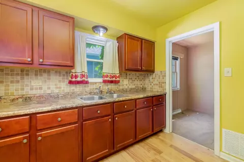 4569 Johnson St, Gary, IN 46408 photo 7