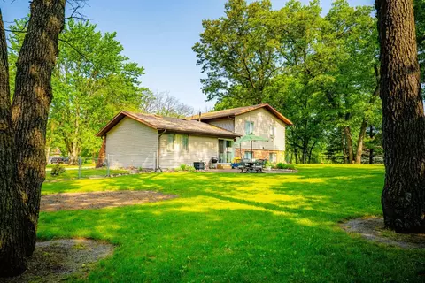 9965 Rustic Dr, De Motte, IN 46310 photo 20