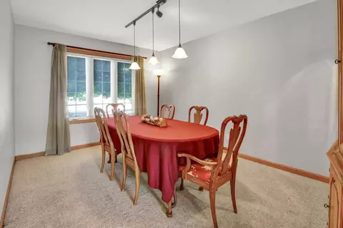 1240 Springbrook Ct, Crown Point, IN 46307 photo 5