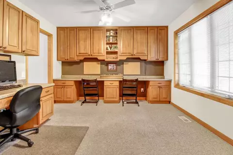 1240 Springbrook Ct, Crown Point, IN 46307 photo 4