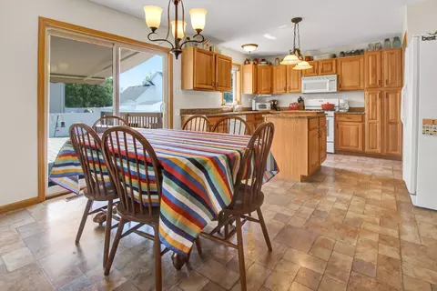 1240 Springbrook Ct, Crown Point, IN 46307 photo 9