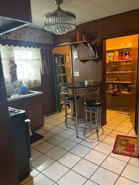 322 Cleveland St, Gary, IN 46404 photo 6