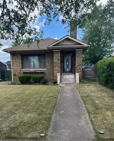 322 Cleveland St, Gary, IN 46404 photo 2