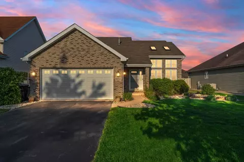9853 Forest St, Dyer, IN 46311 photo 2