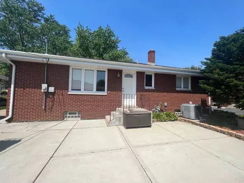 7959 Beech Ave, Munster, IN 46321 photo 4