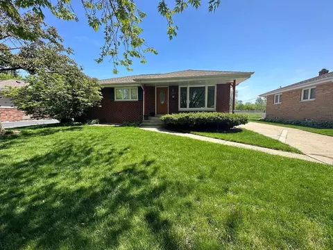 7959 Beech Ave, Munster, IN 46321 photo 2